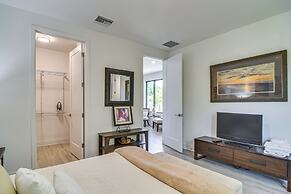 Modern Tampa Townhome Near Midtown, WFH Friendly!