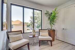 Modern Tampa Townhome Near Midtown, WFH Friendly!