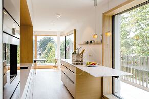 Max Lodging GmbH & Co KG