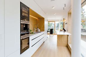 Max Lodging GmbH & Co KG