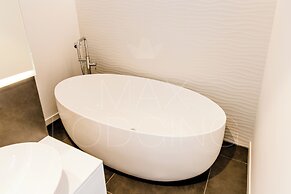 Max Lodging GmbH & Co KG