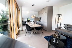 Max Lodging GmbH & Co KG