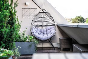 Max Lodging GmbH & Co KG