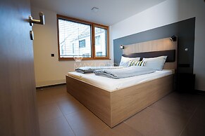 Max Lodging GmbH & Co KG