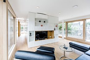 Max Lodging GmbH & Co KG