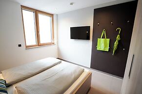 Max Lodging GmbH & Co KG