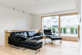 Max Lodging GmbH & Co KG