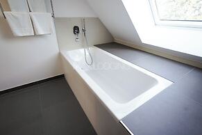 Max Lodging GmbH & Co KG