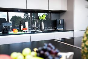 Max Lodging GmbH & Co KG