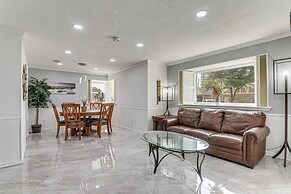 Galveston Group Getaway ~ 2 Blocks to Beach!