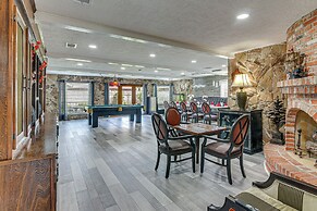 Galveston Group Getaway ~ 2 Blocks to Beach!