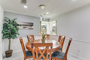 Galveston Group Getaway ~ 2 Blocks to Beach!