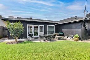 Galveston Group Getaway ~ 2 Blocks to Beach!