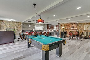 Galveston Group Getaway ~ 2 Blocks to Beach!