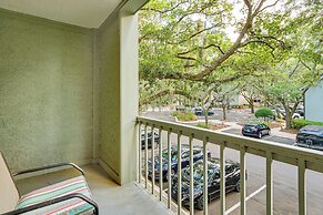 Walk to Harbour Town: Quaint Sea Pines Gem