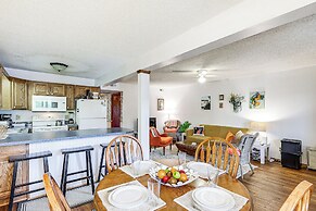 Ocean City Condo w/ Pool Access: Walk to Beach!