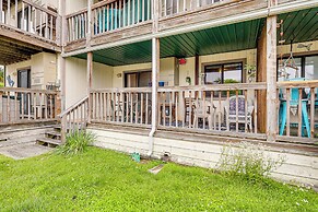 Ocean City Condo w/ Pool Access: Walk to Beach!