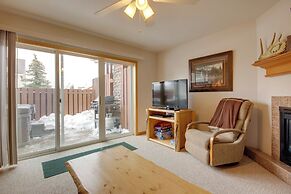 Condo in Cedar Creek w/ Shuttle to Big Sky Resort!