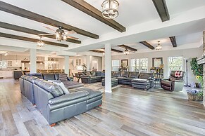 Sprawling Wisconsin Dells Home w/ Deck & Fire Pit