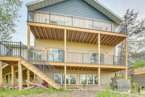 Sprawling Wisconsin Dells Home w/ Deck & Fire Pit