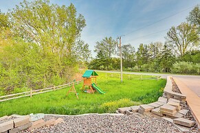 Sprawling Wisconsin Dells Home w/ Deck & Fire Pit