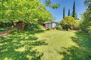 Auburn Cottage w/ Patios & Garden - 3 Mi to Town!