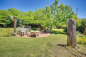 Auburn Cottage w/ Patios & Garden - 3 Mi to Town!