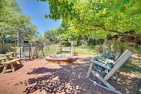 Auburn Cottage w/ Patios & Garden - 3 Mi to Town!