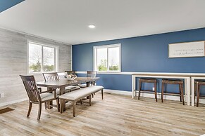 Spacious Oswego Home: 6 Mi to Fort Ontario!