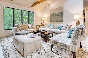 Hendersonville Vacation Rental w/ Private Hot Tub!