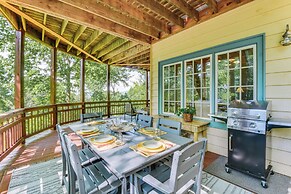 Mountain Time Cashiers Condo w/ Deck & Views!