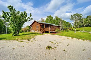 4 Mi to Grandfather Mountain: Cabin in Newland!