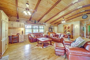 4 Mi to Grandfather Mountain: Cabin in Newland!