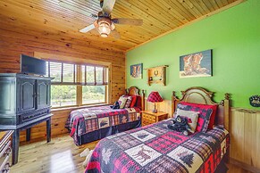 4 Mi to Grandfather Mountain: Cabin in Newland!