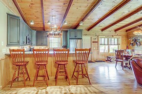 4 Mi to Grandfather Mountain: Cabin in Newland!