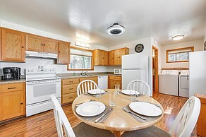 Peaceful Eureka Getaway - 1 Mi to Glen Lake!