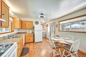 Peaceful Eureka Getaway - 1 Mi to Glen Lake!