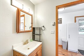 Peaceful Eureka Getaway - 1 Mi to Glen Lake!