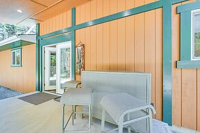 Peaceful Eureka Getaway - 1 Mi to Glen Lake!