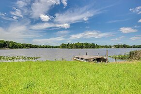 Cabin on Lake Raymond Gary w/ Dock, Grill & Views!