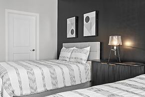 The Hollywood Suite The Gulch