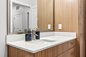 The Hollywood Suite The Gulch