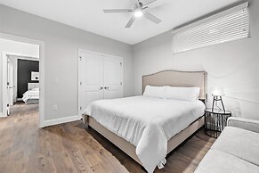 The Hollywood Suite The Gulch