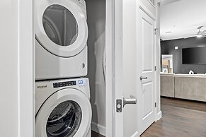 The Hollywood Suite The Gulch