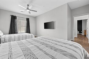 The Hollywood Suite The Gulch