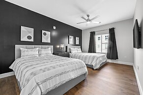 The Hollywood Suite The Gulch