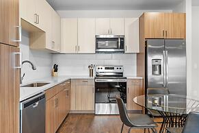 The Hollywood Suite The Gulch