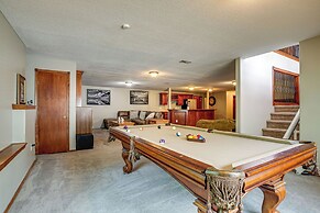 Junction City Home w/ Hot Tub - Near Milford Lake!