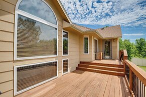 Junction City Home w/ Hot Tub - Near Milford Lake!