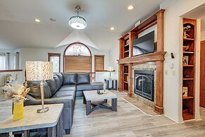 Junction City Home w/ Hot Tub - Near Milford Lake!